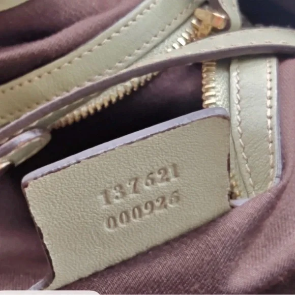 Gucci Beige and Olive Women's Tote Bag - Picture 8 of 10